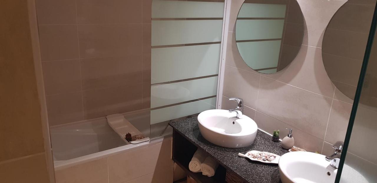 Palmae De Boucan Canot T2 St-Gilles A 200M De La Plage Сен-Жиль-ле-Бэн Экстерьер фото